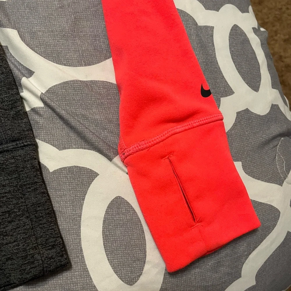 Nike therma fit hoodie - Picture 2 of 5